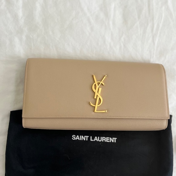 Saint Laurent Handbags - Saint Laurent Kate Leather Clutch